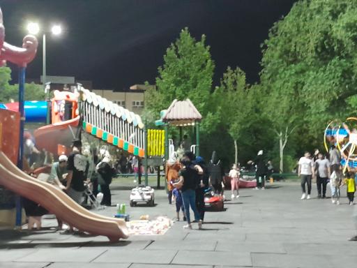 عکس زمین بازی کودکان