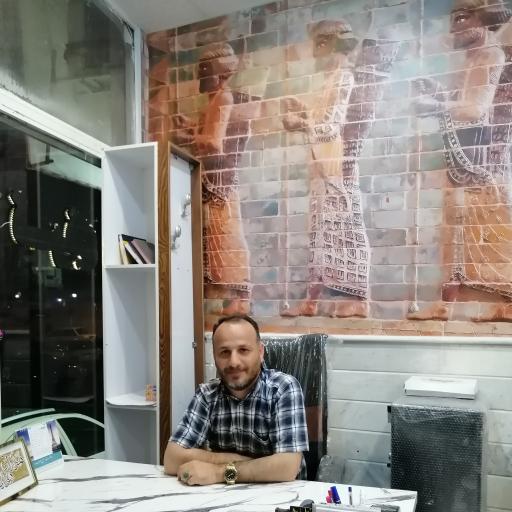 عکس مشاور املاک ترنج