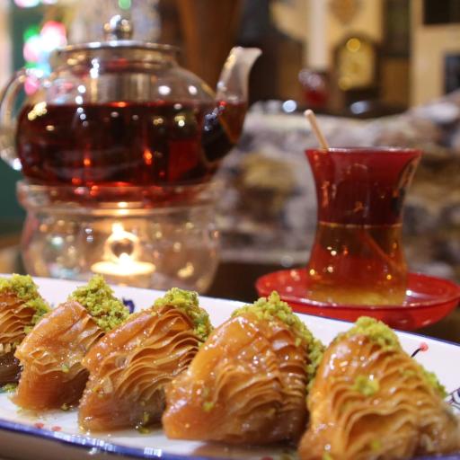 شرکت بهکام باقلوای شایگان