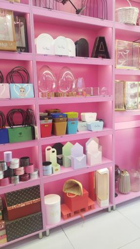 عکس گلفروشی گلدون