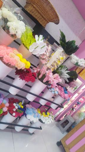 عکس گلفروشی گلدون