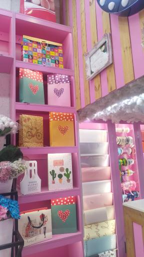 عکس گلفروشی گلدون