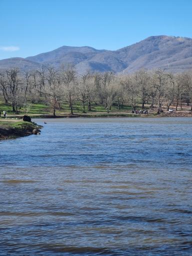 عکس دریاچه حلیمه جان