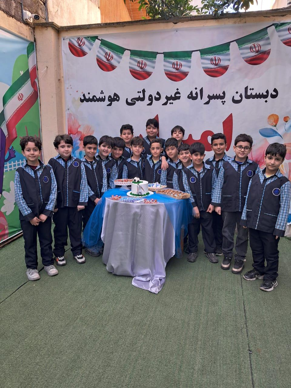 عکس پیش دبستان ودبستان غیردولتی هوشمند امیران