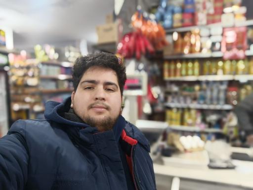 عکس فروشگاه مواد غذایی شبان