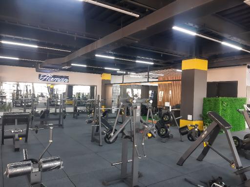 عکس باشگاه بدنسازی هیرمان