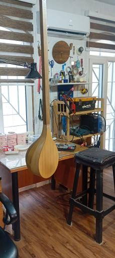 عکس کارگاه تعمیر و تولید ساز نامیرآ