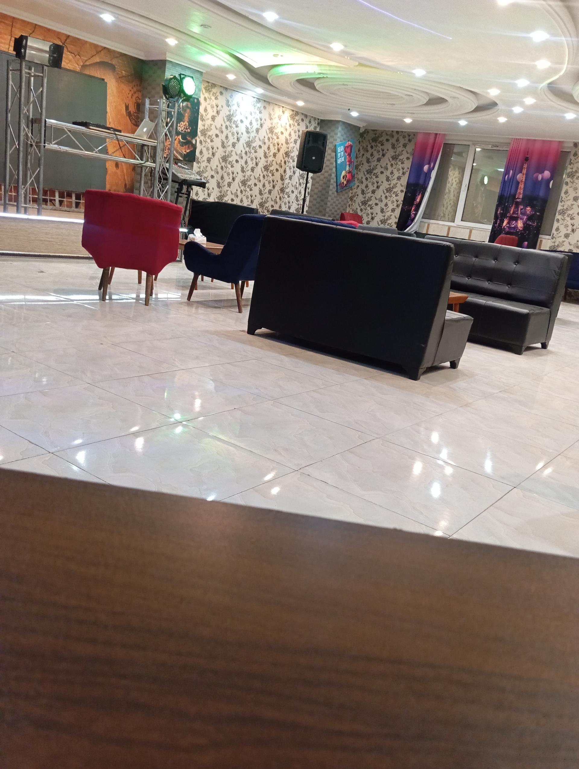 عکس کافه رستوران پیانو