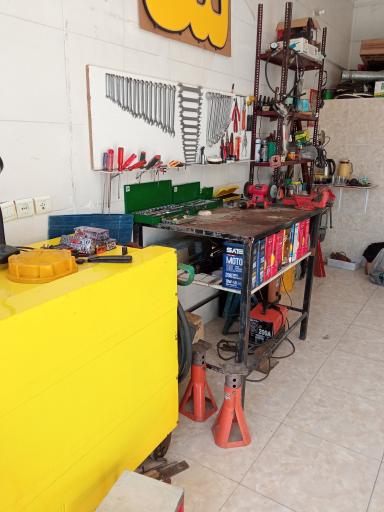 عکس خدمات برق والکترونیک خودرو(پیشرو)