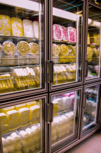 عکس فروشگاه لبنیات مزرعه