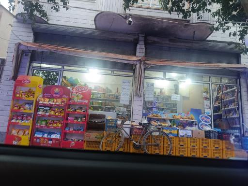 عکس سوپر مارکت نور