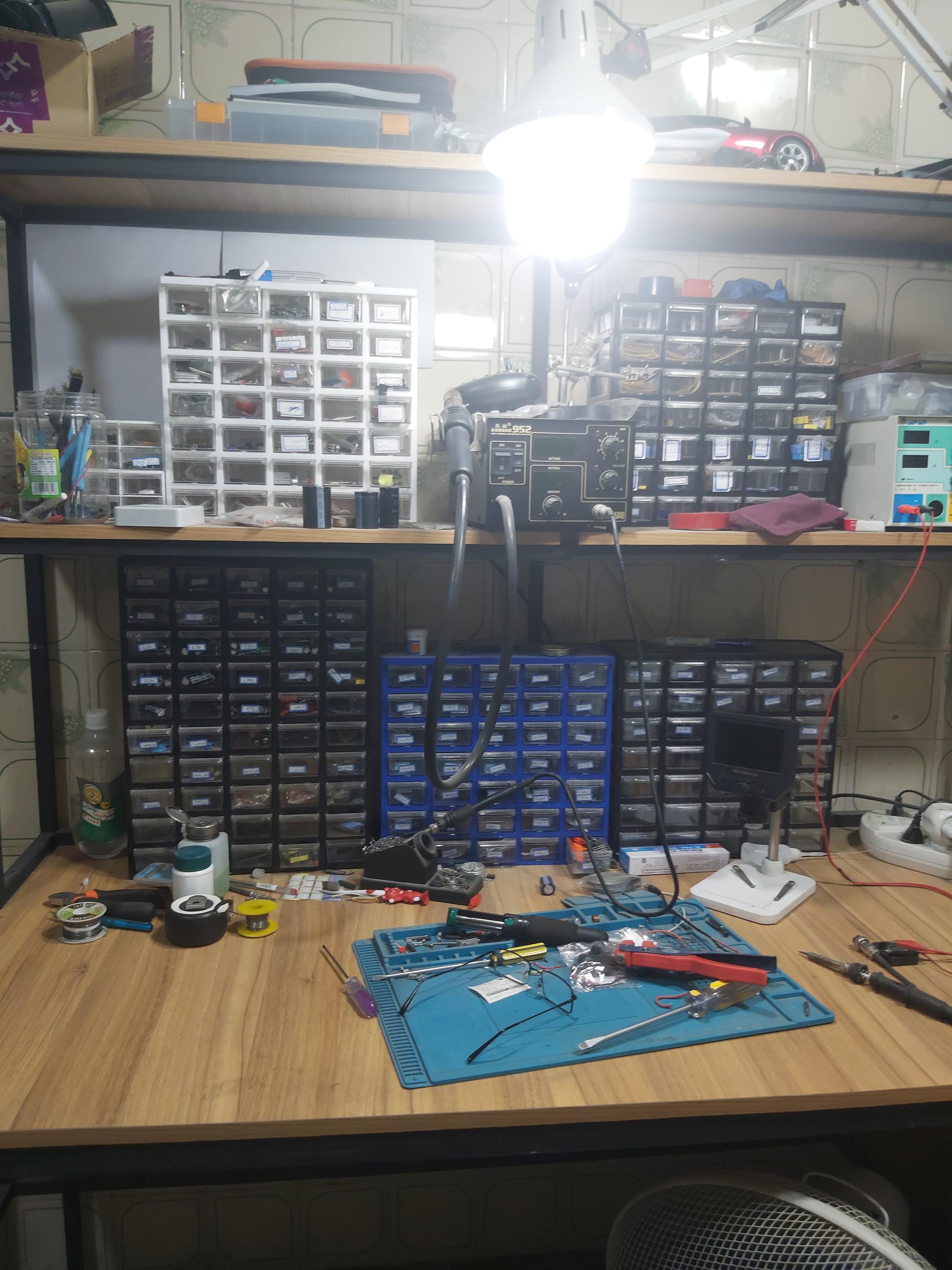 عکس مهندسی معکوس تعمیر برد الکترونیکی