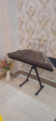 عکس آموزشگاه موسیقی پنج خط