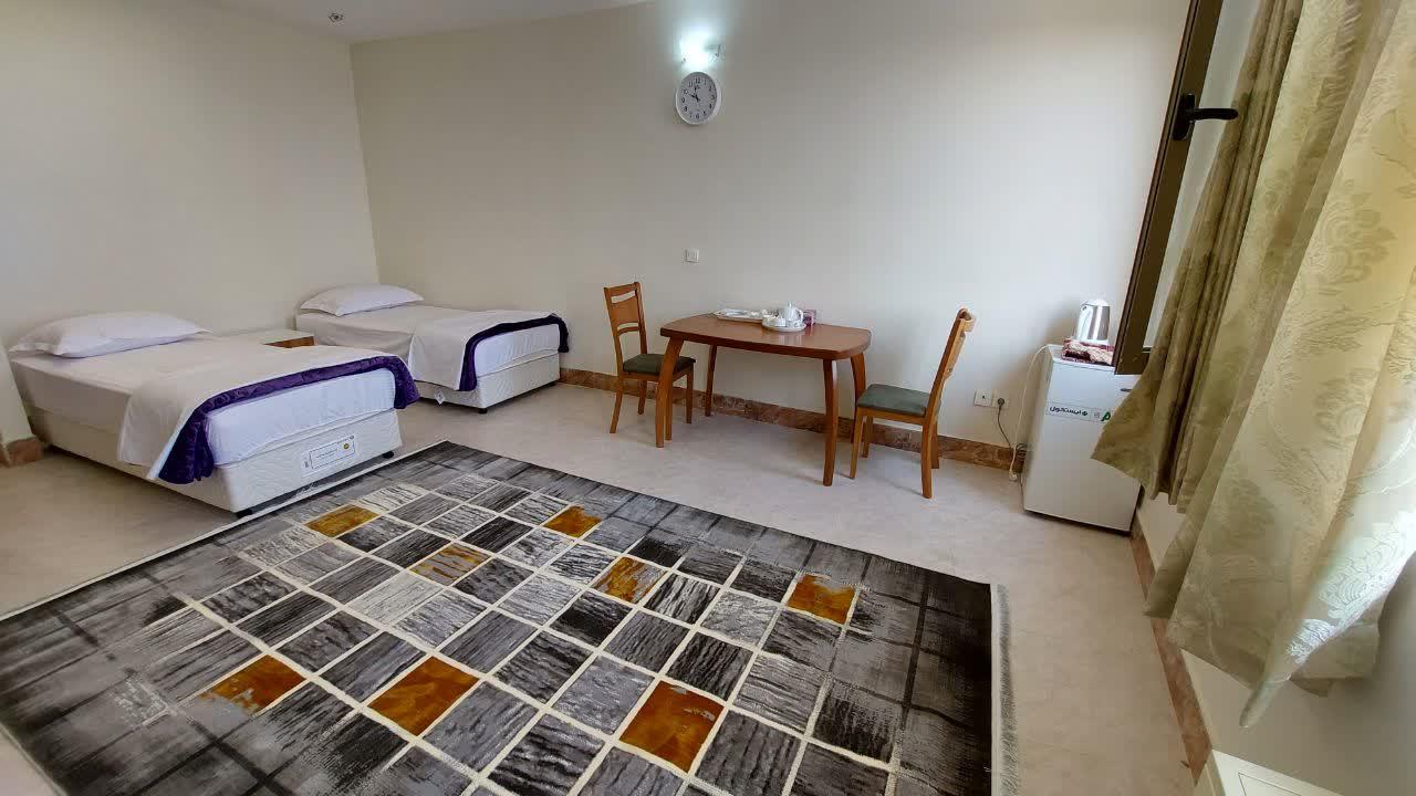 عکس هتل ایثار