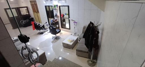 عکس آرايشگاه پسر شرقی