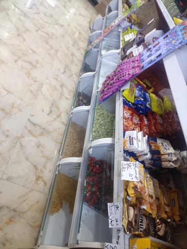 عکس سوپرمارکت قائم