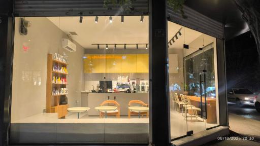 عکس قهوه فروشی هایک صادقیه