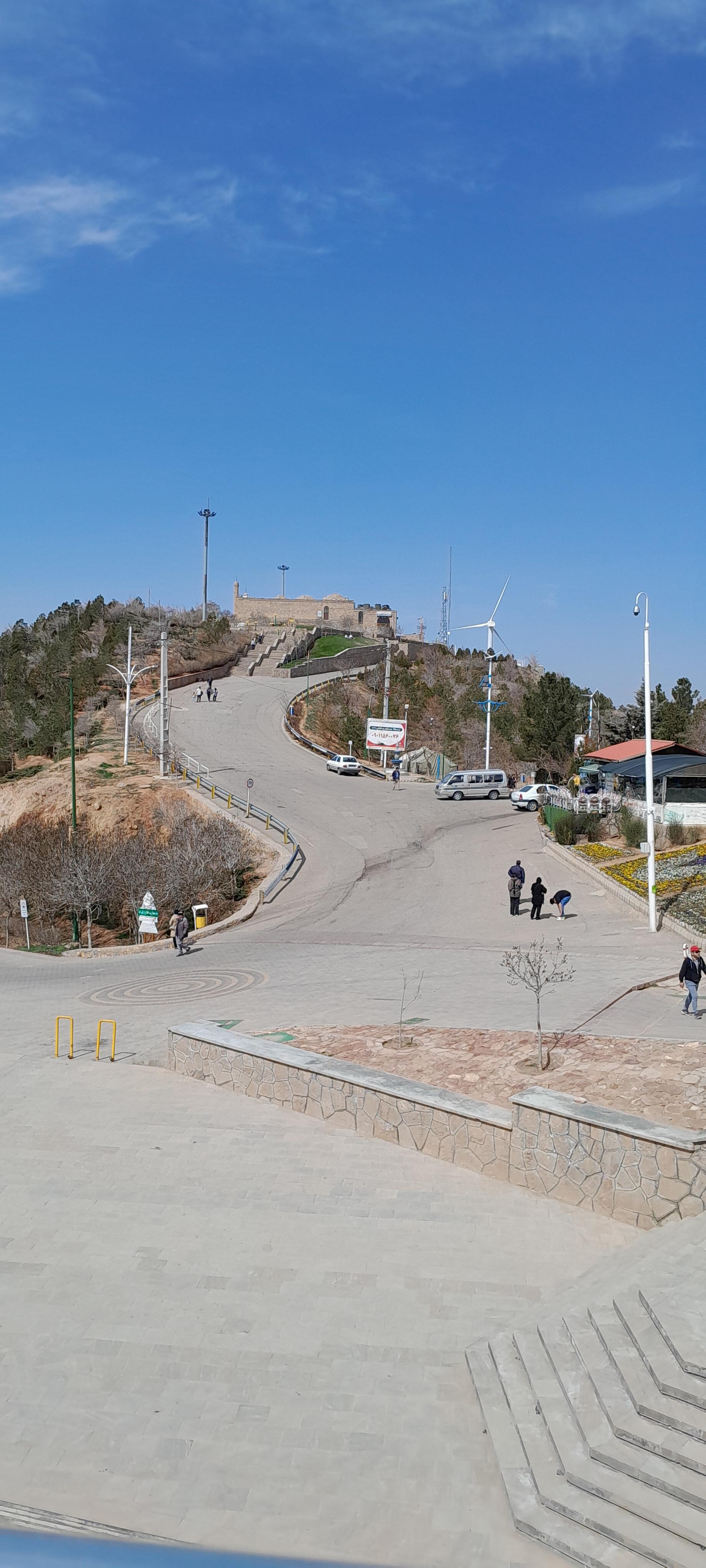 عکس کوه عینالی