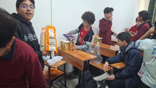 عکس دبیرستان ماکان