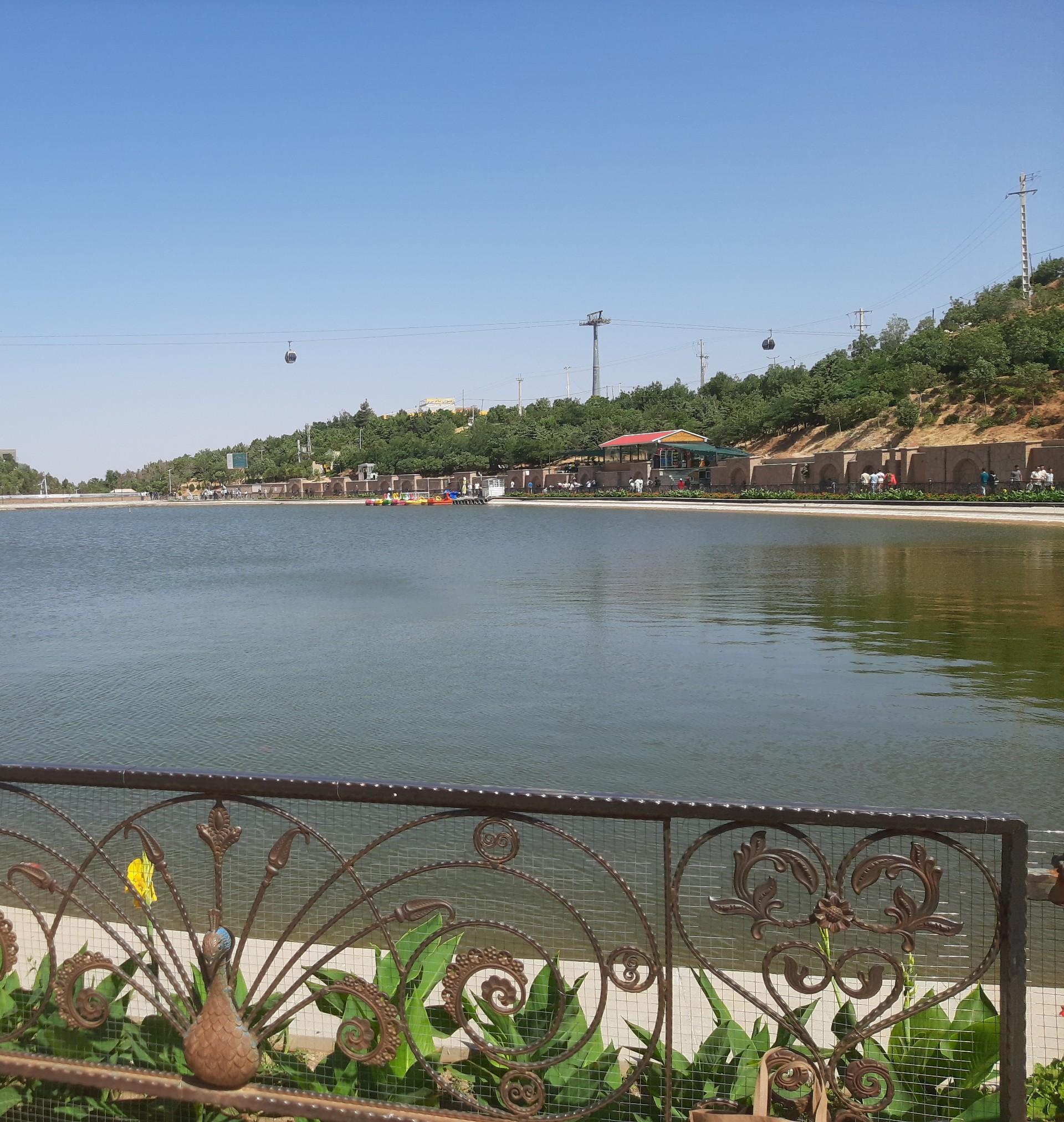 عکس کوه عینالی