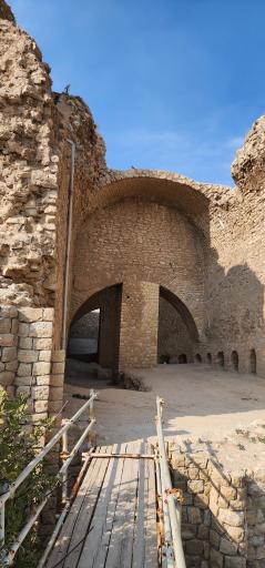 عکس کاخ اردشیر بابکان