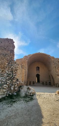 عکس کاخ اردشیر بابکان