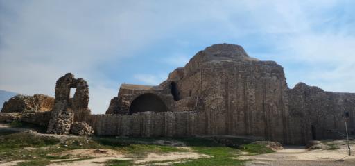 عکس کاخ اردشیر بابکان