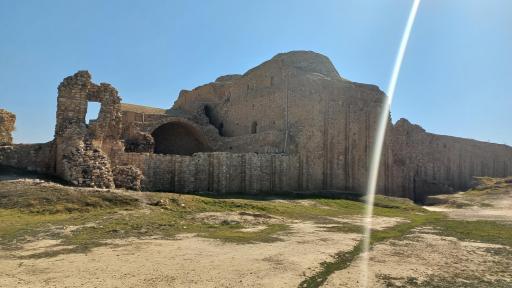 عکس کاخ اردشیر بابکان