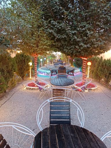 عکس کافه هزار و یک شب