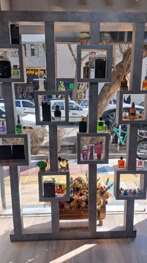 گالری عطر آران همتیان 
