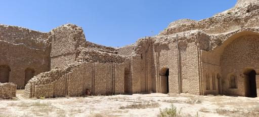 عکس کاخ اردشیر بابکان