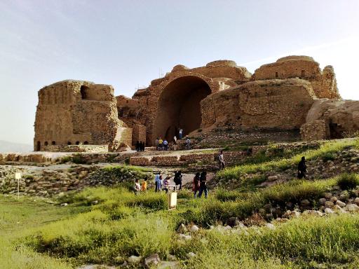 عکس کاخ اردشیر بابکان