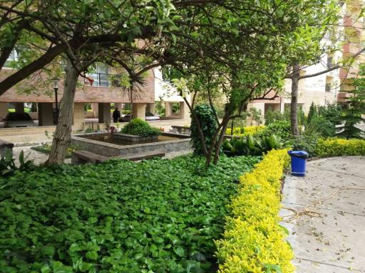 عکس باغ خورشید