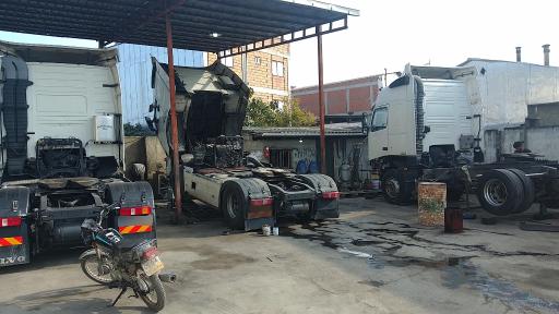 عکس تعمیرگاه تراک ولوو جابر رجب نژاد 