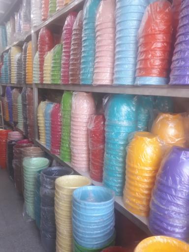 عکس فروشگاه گلدان پلاستیکی کلاسیک