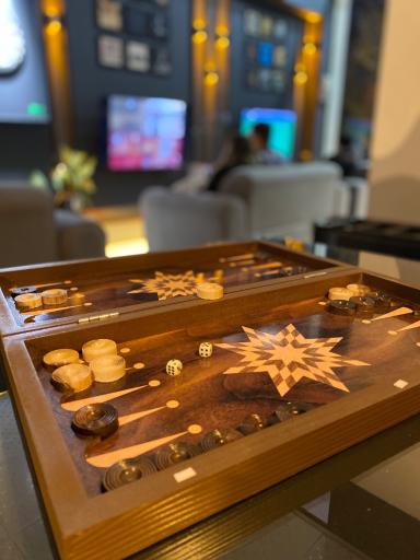 عکس کافه گیم امگازون