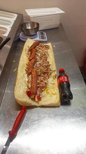 عکس ساندیچ حجیم بادوکا