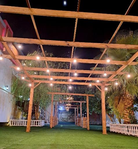 عکس باغ تالار ماه و ستاره 