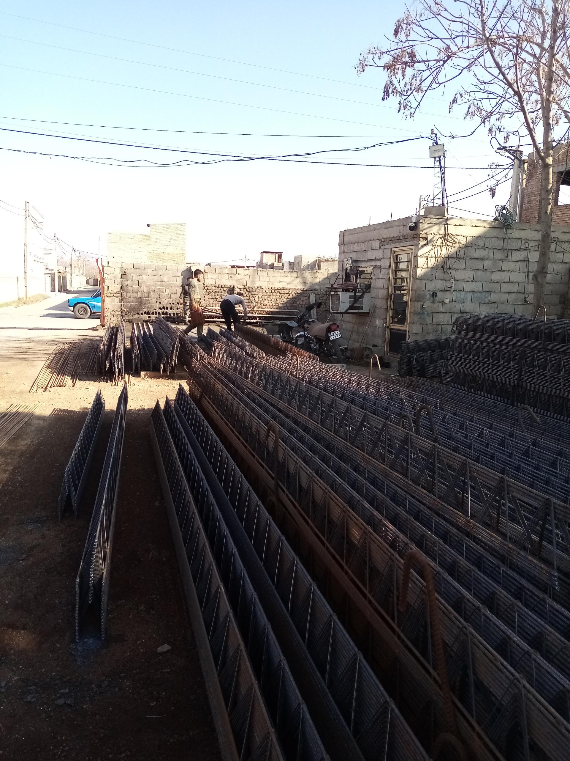 عکس کارگاه تولید تیرچه پرنا