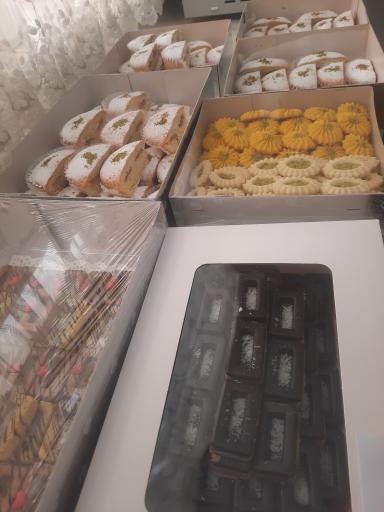 عکس کیک و شیرینی خانگی مینا