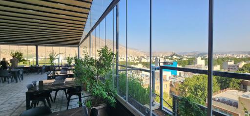 عکس هتل رنگین کمان خرم آباد