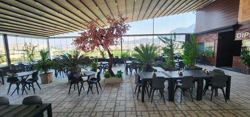 عکس هتل رنگین کمان خرم آباد