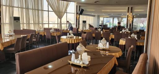 هتل رنگین کمان خرم آباد