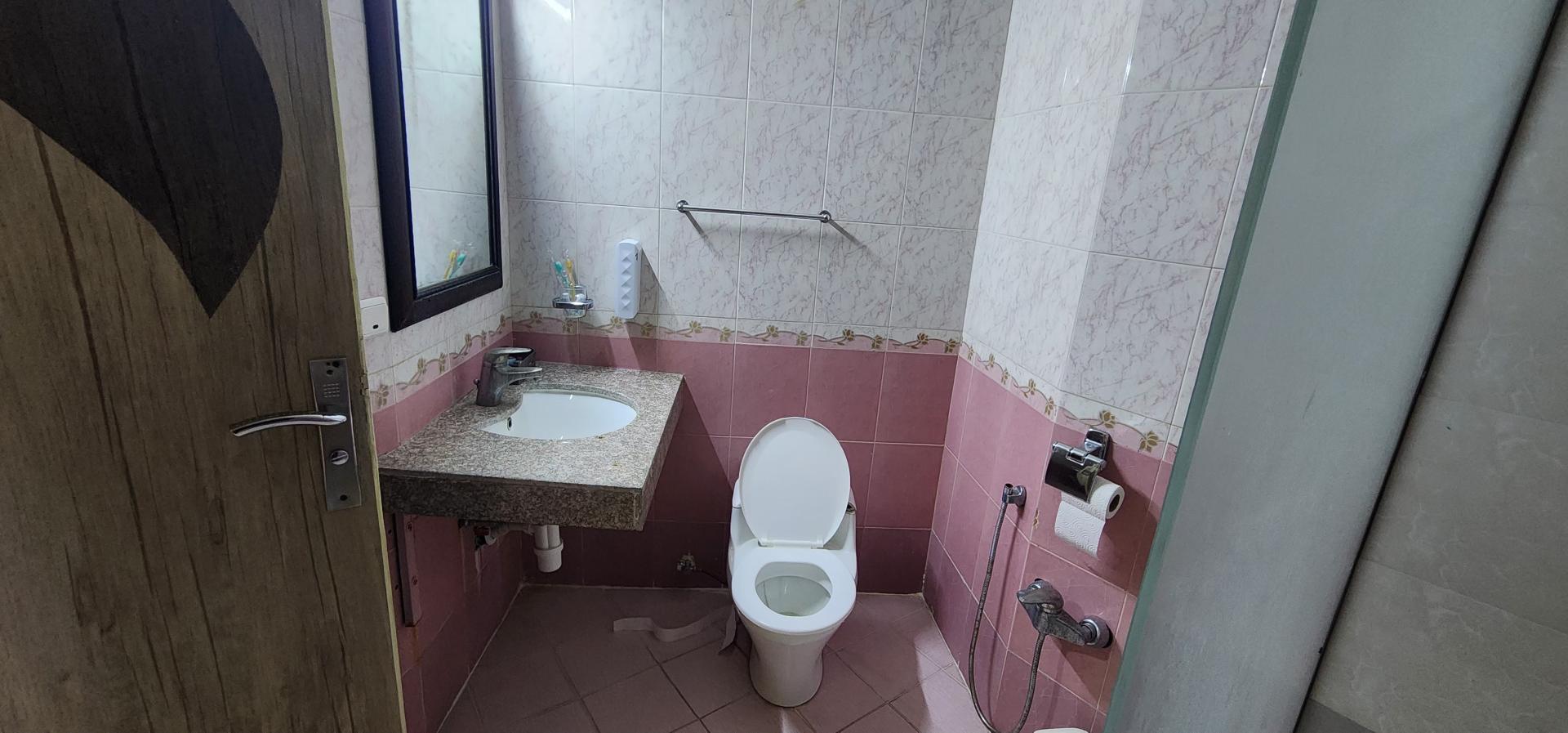 عکس هتل رنگین کمان خرم آباد