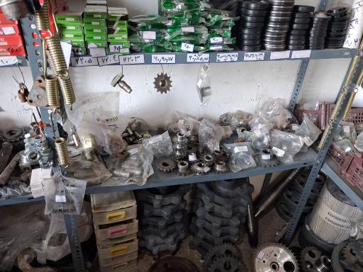 عکس لوازم کمباین زنجیری الیاس 