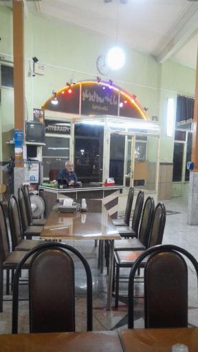 عکس سالن غذاخوری خزل