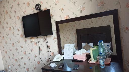 عکس هتل رنگین کمان خرم آباد