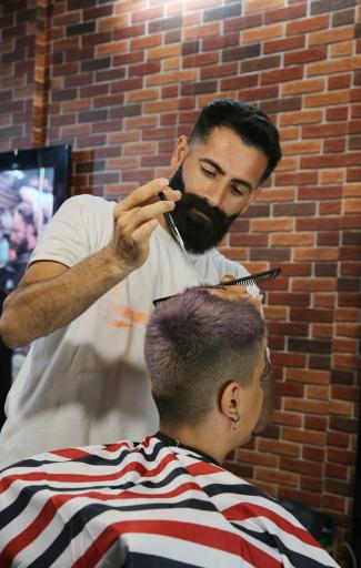 عکس پیرایش مجید حسنی (هیراد)