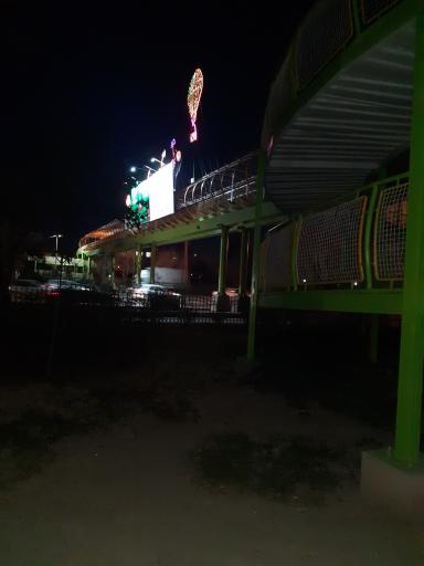 عکس پل هوایی موتور و عابر پیاده