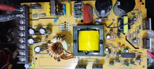 عکس الکترونیک و تعمیرات لامپ و پرژکتور مجید